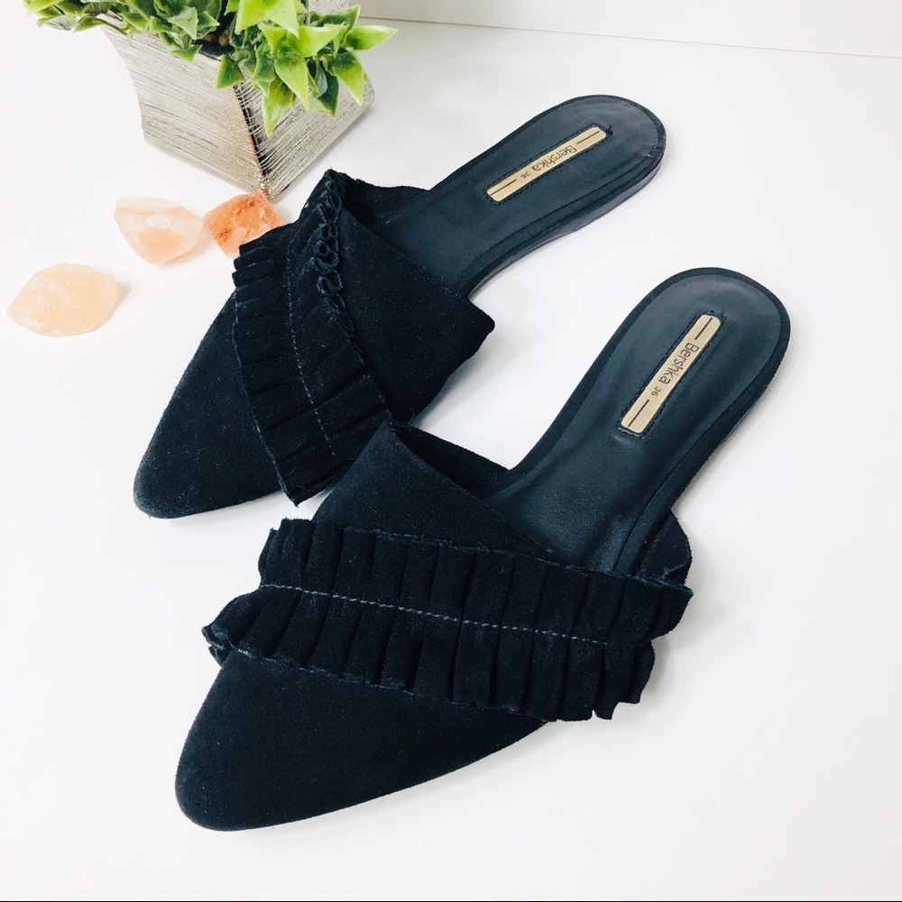 BERSHKA black suede pointy toe mules